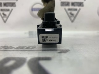 Кнопка центрального замка передняя правая, ориг. номер 31343100, Volvo V70 2012-2016