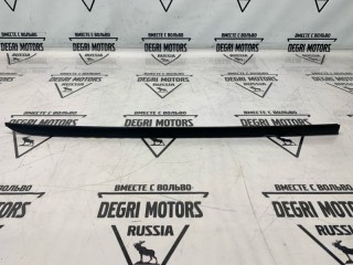Молдинг лобового стекла передний правый, ориг. номер 51317045448, BMW 525i E60 2002-2007