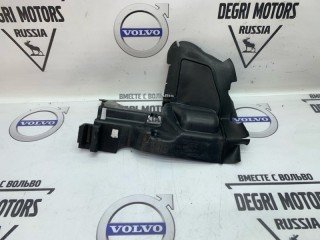 Дефлектор радиатора передний правый, ориг. номер 30796467, Volvo V60 2010-2013