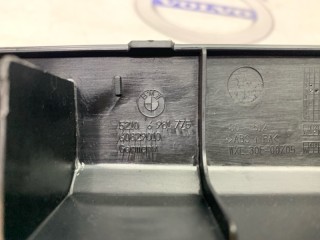 Накладка сиденья левая, ориг. номер 52106981775, BMW 523i F10 2009-2013