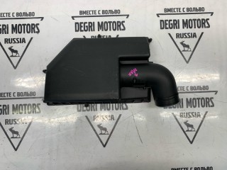 Крышка воздушного фильтра Volvo V70 2012-2016, 31338679