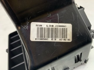 Дефлектор торпеды правый, ориг. номер JVE000041, Land Rover Range Rover L322 2002-2005