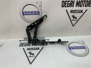 Петля капота передняя левая, ориг. номер 41618203275, BMW 525i E39 2000-2004