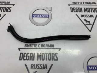 Уплотнительная резинка передняя правая, ориг. номер 51718215914, BMW 318Ci E46 1997-2003