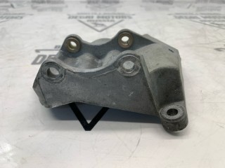 Кронштейн, ориг. номер QVU500330, Land Rover Range Rover L322 2005-2009
