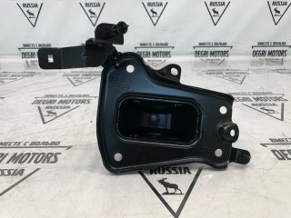 Кронштейн задний левый, ориг. номер 32221320, Volvo XC40 2017-2022