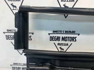 Воздухозаборник передний, ориг. номер 32234111, Volvo V90 Cross Country 2020-2026