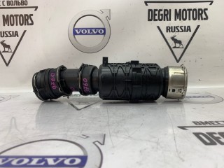 Патрубок интеркулера, ориг. номер 32325435, Volvo XC60 2021-2026