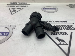 Тройник системы охлаждения, ориг. номер 32249592, Volvo XC40 2017-2022