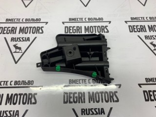 Кронштейн бампера передний правый, ориг. номер 30795049, Volvo V60 2010-2013