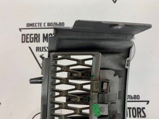 Решетка крыла передняя правая, ориг. номер LR011353, Land Rover Range Rover L322 2009-2012