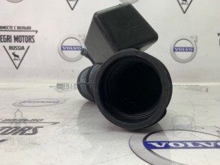 Патрубок воздушный, ориг. номер 30636828, Volvo V70 2004-2007