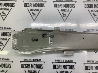 Усилитель бампера передний, ориг. номер 31253241, Volvo V70 2004-2007