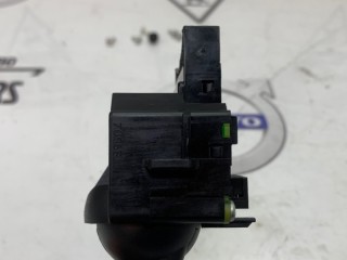 Переключатель стеклоочистителей правый, ориг. номер 8682869, Volvo V50 2007-2012