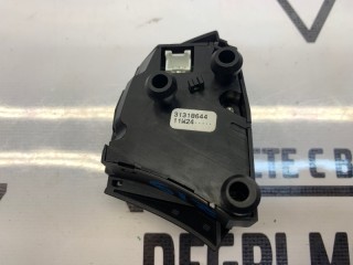 Переключатель аудио правый, ориг. номер 31318644, Volvo XC60 2008-2013