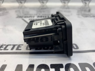 Разъём аудиосистемы, ориг. номер LR021802, Land Rover Range Rover L322 2009-2012