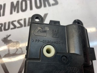 Моторчик заслонки печки, ориг. номер 3K01030840, Nissan X-Trail DNT31 2007-2011