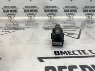Кнопка центрального замка передняя левая, ориг. номер 31318987, Volvo XC60 2008-2013