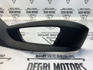 Накладка сиденья передняя правая, ориг. номер 52109168212, BMW 530i F10 2009-2013