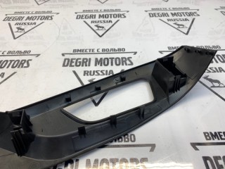 Накладка сиденья передняя левая, ориг. номер 52106981769, BMW 530i F10 2009-2013