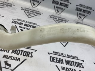Горловина бачка стеклоомывателя, ориг. номер 61667203270, BMW 530i F10 2009-2013