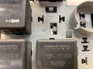 Блок предохранителей, ориг. номер 8690698, Volvo XC90 2002-2006