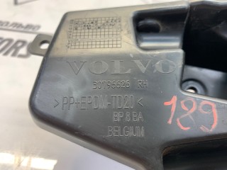Кронштейн крыла передний правый, ориг. номер 30795049, Volvo S60 2010-2013