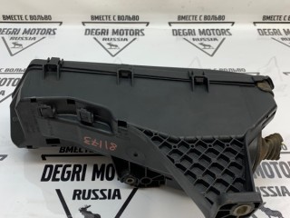 Блок предохранителей, ориг. номер 8637841, Volvo S60 2004-2010