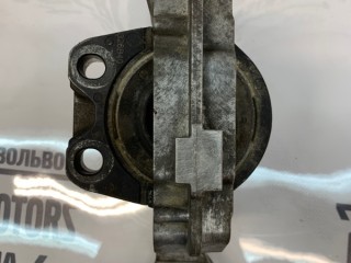 Опора двигателя задняя правая, ориг. номер 31375739, Volvo V50 2007-2012
