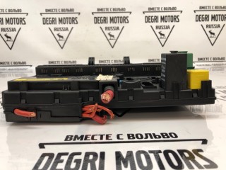 Блок предохранителей задний, ориг. номер YQE500050, Land Rover Range Rover L322 2002-2005