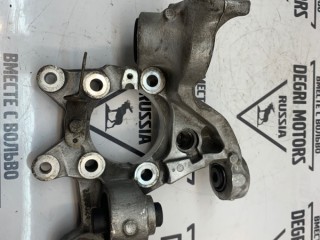 Кулак задний правый, ориг. номер 30666468, Volvo S60 2004-2010