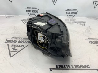 Фара передняя правая, ориг. номер 32206145, Volvo V50 2007-2012