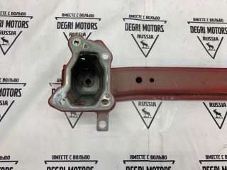 Усилитель бампера передний, ориг. номер 31353949, Volvo V50 2007-2012