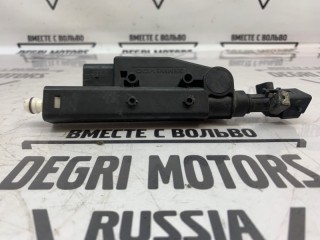 Форсунка омывателя фары передняя левая Volvo S80 2006-2010, левый руль, 30655066