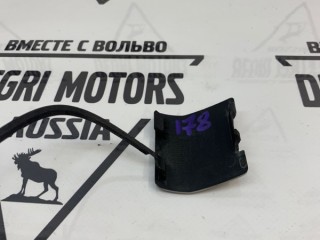 Заглушка буксировочного крюка передняя, ориг. номер 39991772, Volvo S40 2003-2007