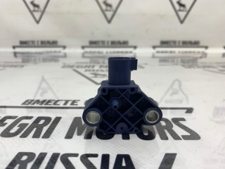 Датчик удара передний правый, ориг. номер 30737140, Volvo S40 2003-2007