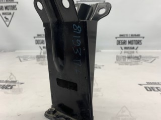 Кронштейн радиатора передний левый, ориг. номер 31274499, Volvo S80 2006-2010