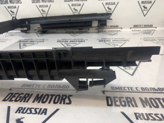 Диффузор радиатора, ориг. номер LR011041, Land Rover Range Rover L322 2009-2012