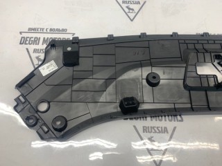 Накладка замка капота, ориг. номер 8889303955, Geely Monjaro 2021-2026