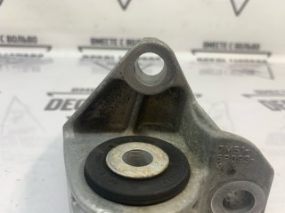 Кронштейн КПП, ориг. номер 31375369, Volvo S40 2007-2012