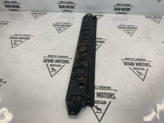 Кронштейн радиатора передний, ориг. номер 31368100, Volvo S80 2006-2010