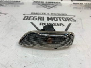 Повторитель поворота передний правый, ориг. номер 30722642, Volvo V70 2000-2004