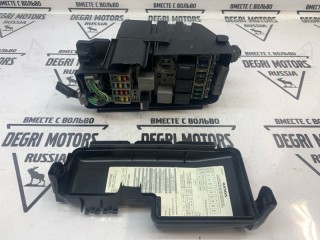 Блок предохранителей, ориг. номер 30728132, Volvo V70 2004-2007