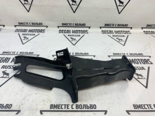 Кронштейн подрамника передний правый, ориг. номер 31329436, Volvo XC60 2008-2013