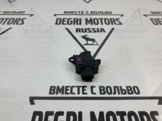 Кнопка стеклоподъемника передняя, ориг. номер 30773214, Volvo C30 2006-2009