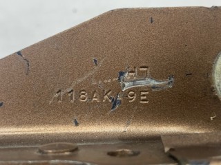 Петля капота передняя левая, ориг. номер 31385814, Volvo XC60 2008-2013
