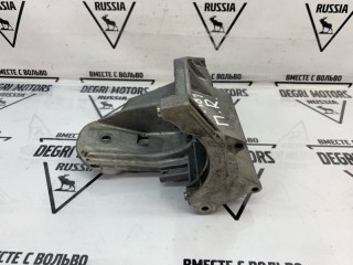 Кронштейн двигателя передний правый, ориг. номер JPD000030, Land Rover Range Rover L322 2002-2005