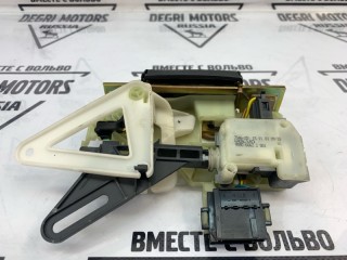 Замок багажника задний, ориг. номер 31253047, Volvo V70 2000-2004