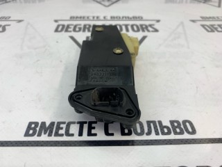 Замок лючка бензобака, ориг. номер 30612856, Volvo V70 2000-2004
