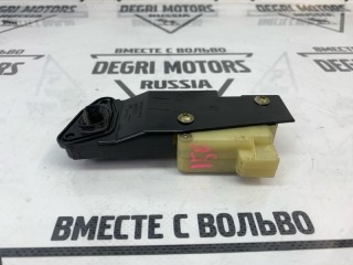Замок лючка бензобака, ориг. номер 30612856, Volvo V70 2000-2004